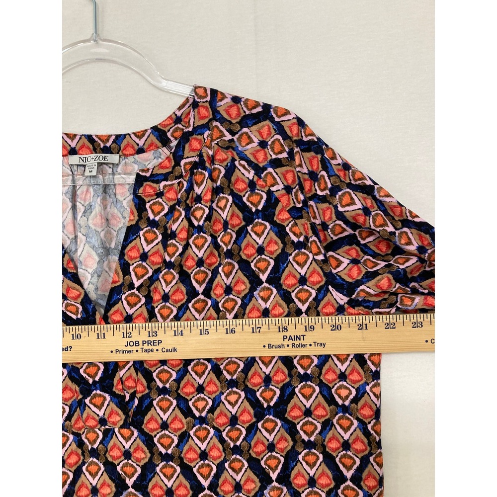 NIC+ZOE Blouse Medium Multicolor Geometric Ikat Print Split V-Neck Viscose - Picture 7 of 11